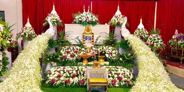 ดอกไม้หน้าศพสวยหรู แบบที่ 2