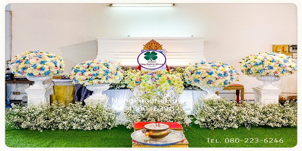 ดอกไม้งานศพ ดอกไม้หน้าศพ ดอกไม้หน้าหีบ สวยหรู รูปแบบทันสมัย ดอกไม้งานศพแบบโมเดิร์น ราคาไม่แพง ดอกไม้หน้าศพสีขาว ดอกไม้หน้าหีบโทนสีหวาน แบบที่ 30