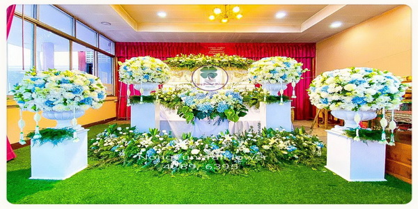 ดอกไม้หน้าศพพร้อมสวน รับจัดดอกไม้งานศพ & จัดดอกไม้หน้าศพ รูปแบบทันสมัยโมเดิร์น สวยหรู ราคาไม่แพง แบบที่ 25